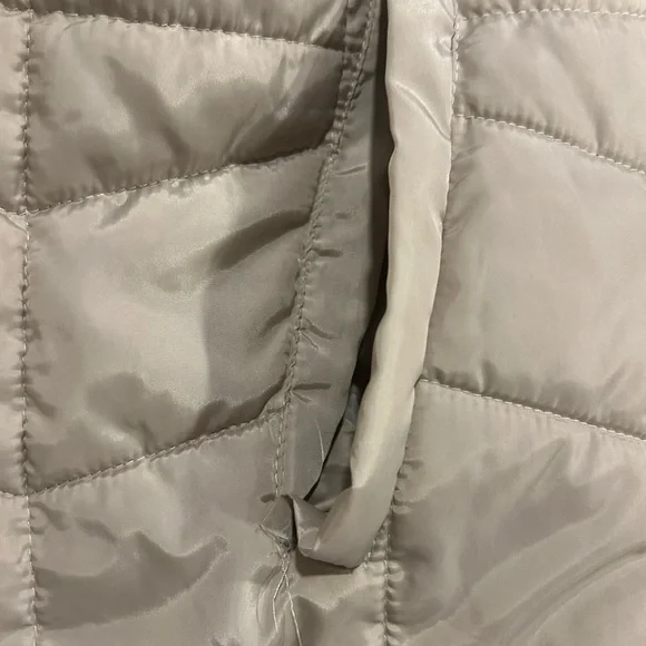 U.S. Polo Assn. Off-White Puffer Jacket - Picture 5 of 8